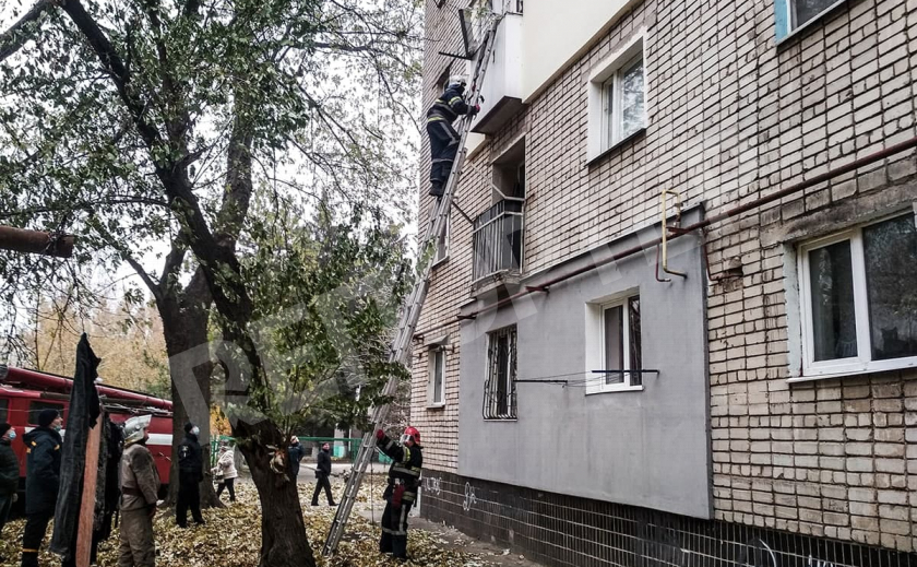 На Днепропетровщине спасли женщину из запертой квартиры