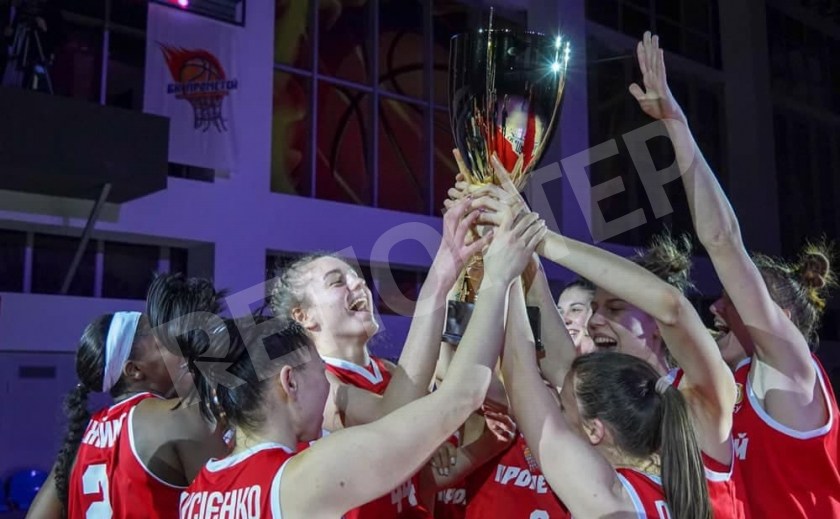 Каменские баскетболистки выиграли Кубок Украины!