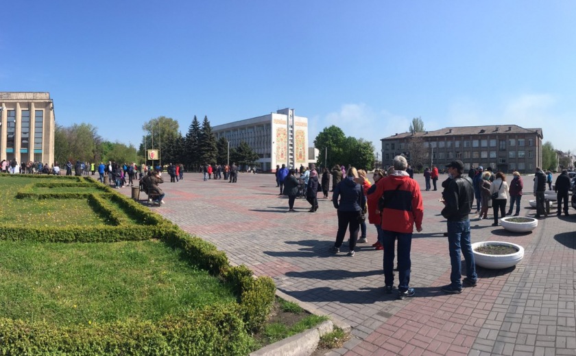 Предприниматели Каменского вышли на протест и добились переговоров с властью Предприниматели Каменского вышли на протест и добились переговоров с властью