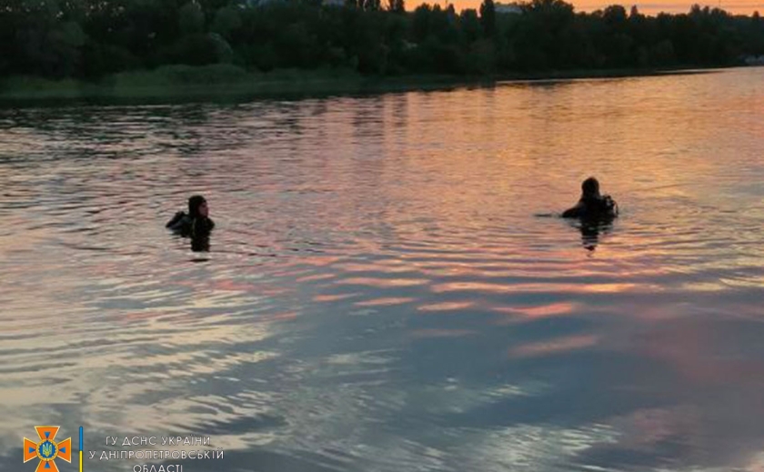 У Кам'янському рятувальники шукають потонулого підлітка