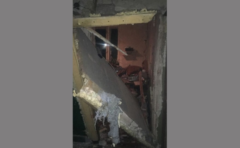 Намагалися розібрати гранату: В Кам'янському від вибуху в квартирі постраждали двоє чоловіків