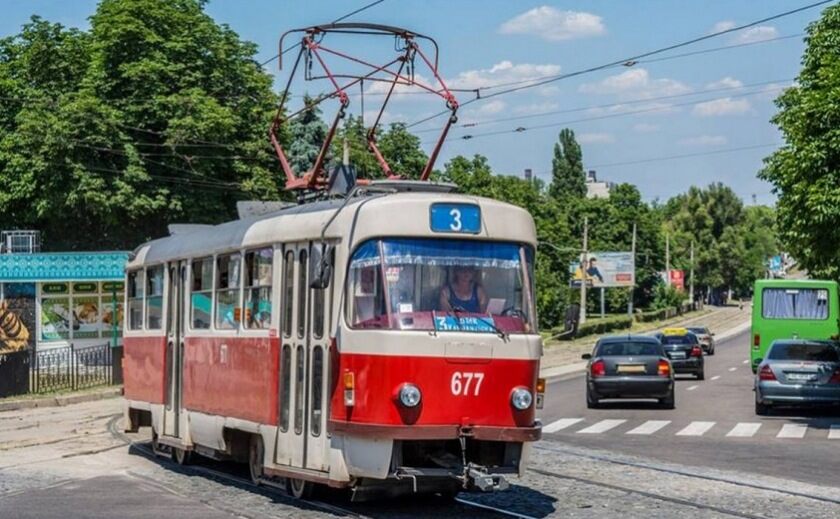 У Кам'янському частина трамваїв не курсуватиме через негоду: подробиці