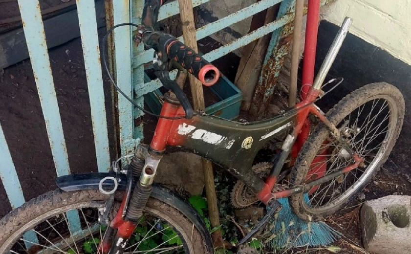 Обкрадав приватні домоволодіння: у Кам`янському районі поліцейські затримали серійного злодія