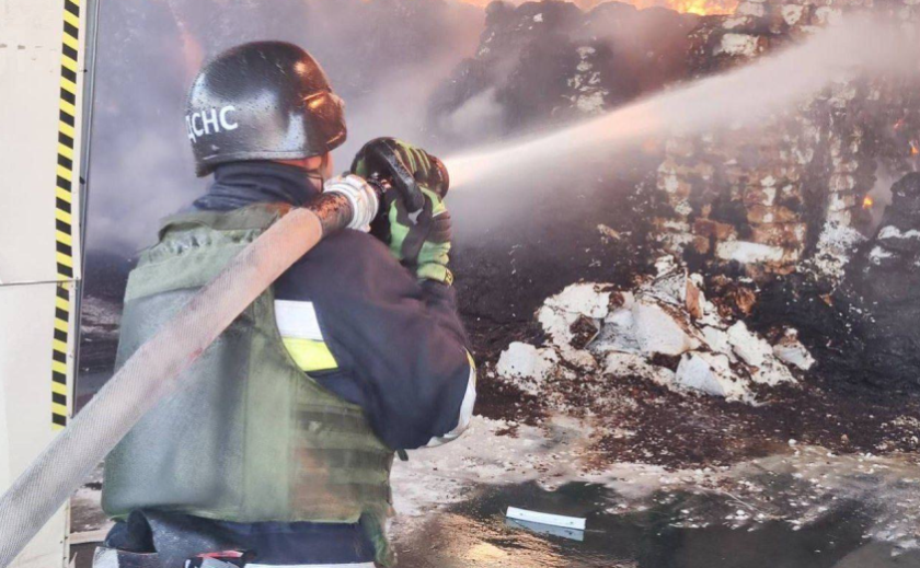 Внаслідок обстрілу Камʼянського району є загиблий та двоє поранених – ОВА
