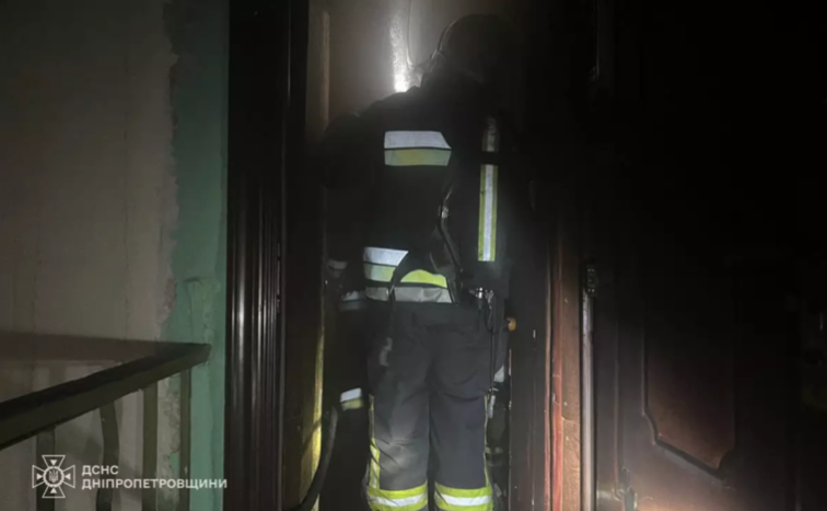 На пожежі у Камʼянському вогнеборці виявили тіло 53-річного чоловіка
