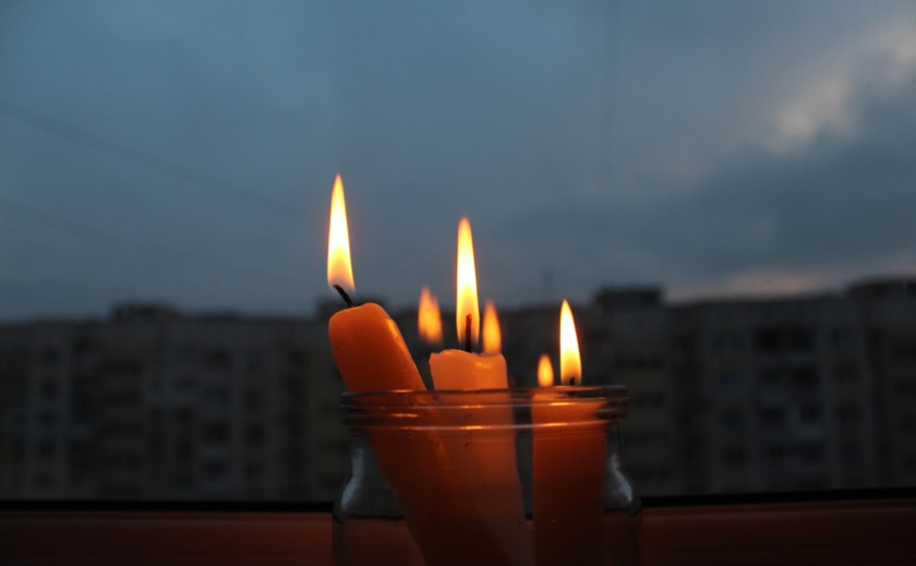 Планове відключення електропостачання у Камʼянському 7 квітня: адреси