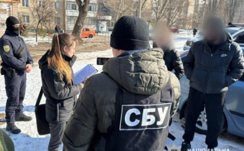 Ошукали родичів військових на 5 млн гривень: у Кам’янському судитимуть шахраїв