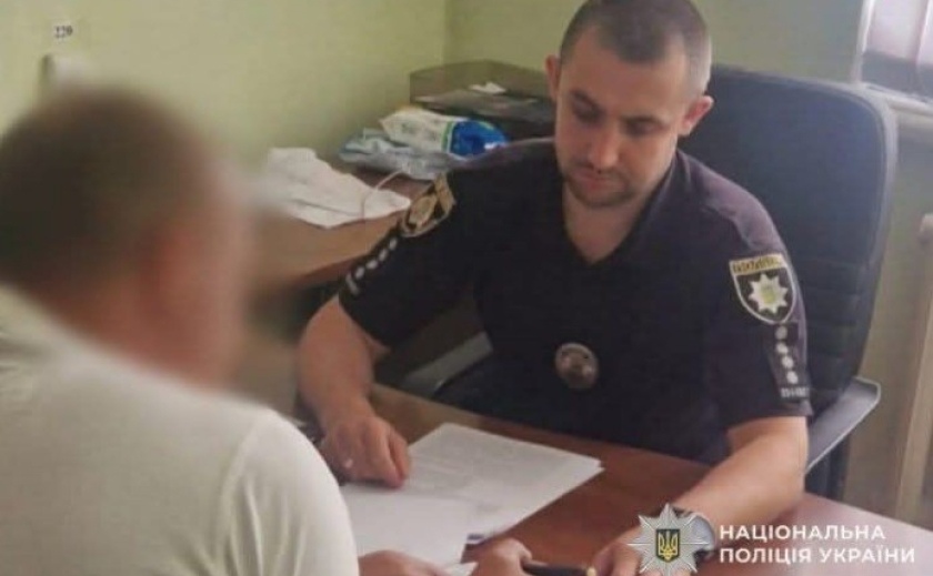 У Кам’янському судитимуть чоловіка, який вдарив ножем знайомого