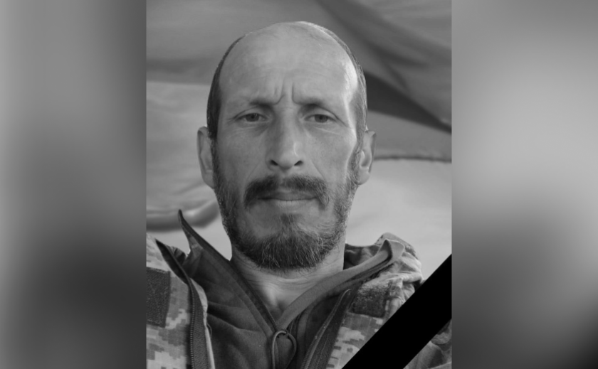 Був мобілізований у квітні цього року: в лікарні помер Артем Клещ з Камʼянського