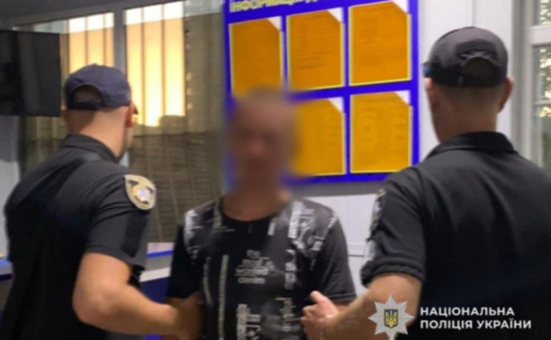 У Кам’янському за пограбування містянина перед судом постане 36-річний чоловік