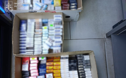 Кам’янське: триває робота з викриття та ліквідації точок збуту контрафактних тютюнових та алкогольних виробів