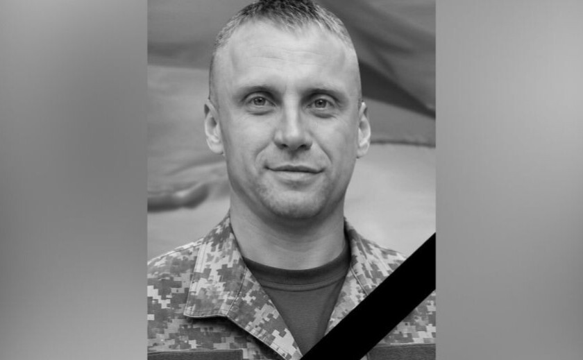 Проходив тривале лікування: у лікарні помер Захисник з Камʼянського Ігор Зюзь