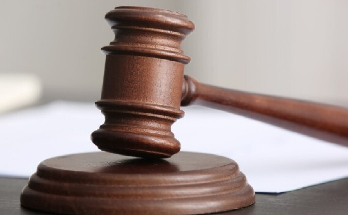 У Кам’янському районі судитимуть 43-річного чоловіка за спричинення смертельних ударів матері