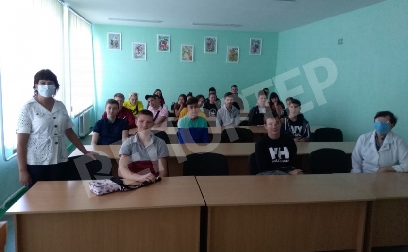 Антивирус. Студентов Каменского учат противодействию COVID-19